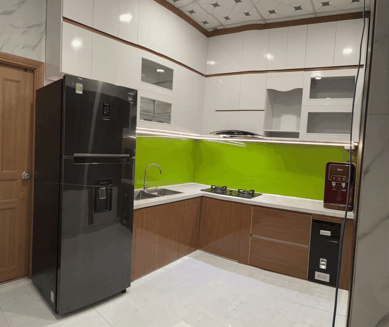 mẫu tủ bếp nhựa chinhuei