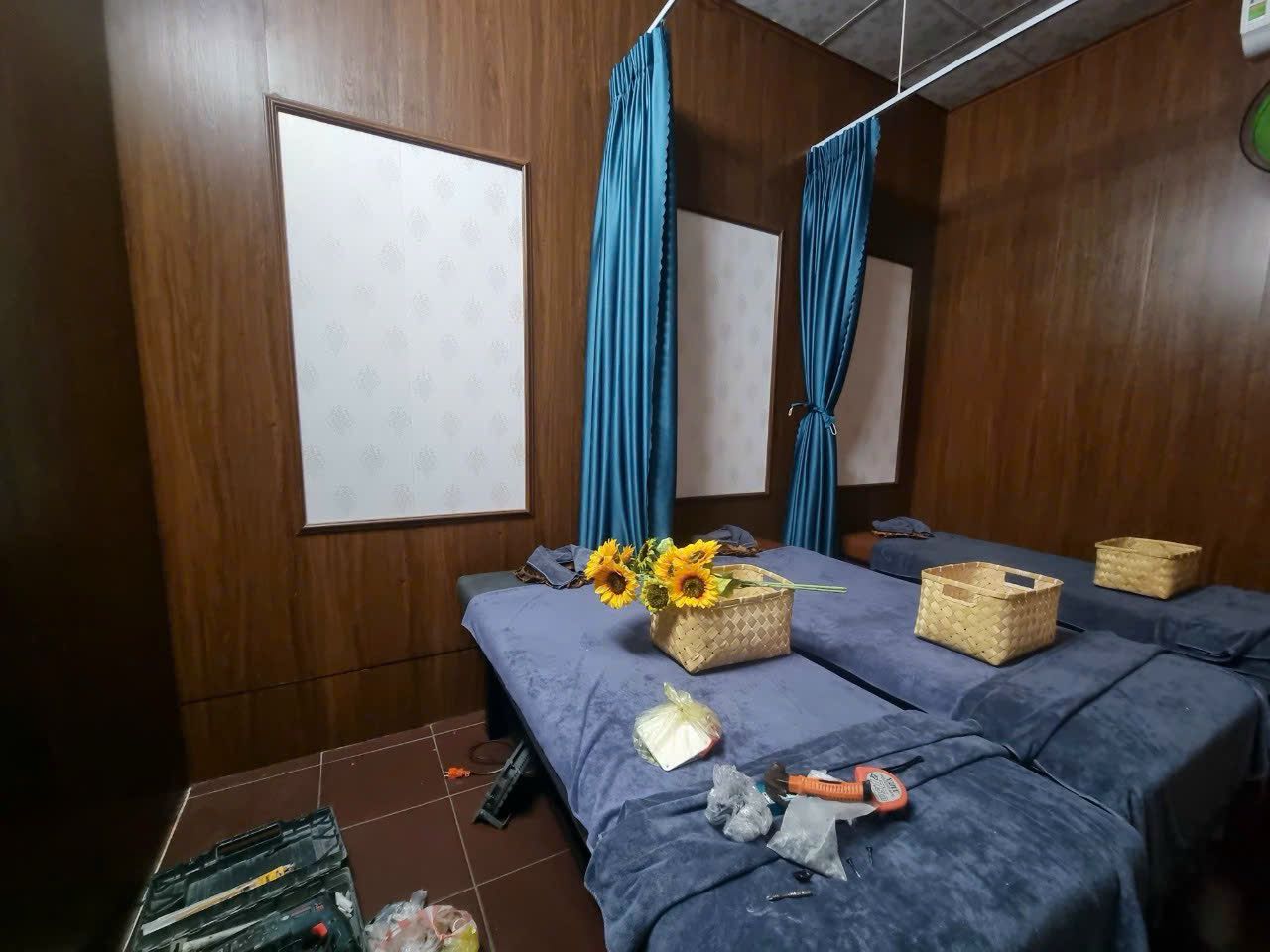 Thi công ốp tường Măng Đen tại Spa