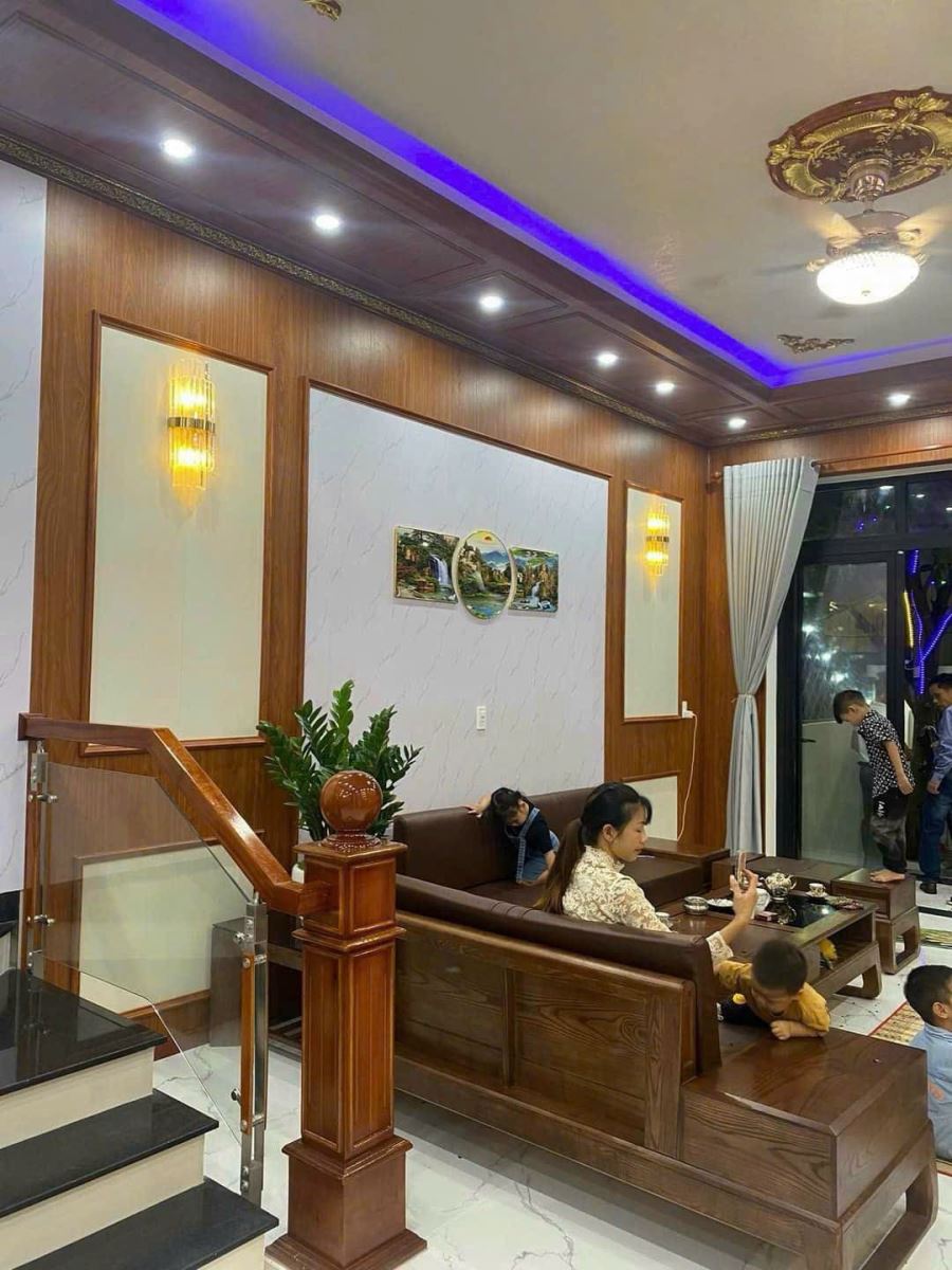  Thi công Ốp Nano Măng Đen