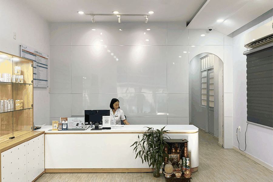 THI CÔNG CẢI TẠO PHÒNG KHÁM ĐÀ NẴNG