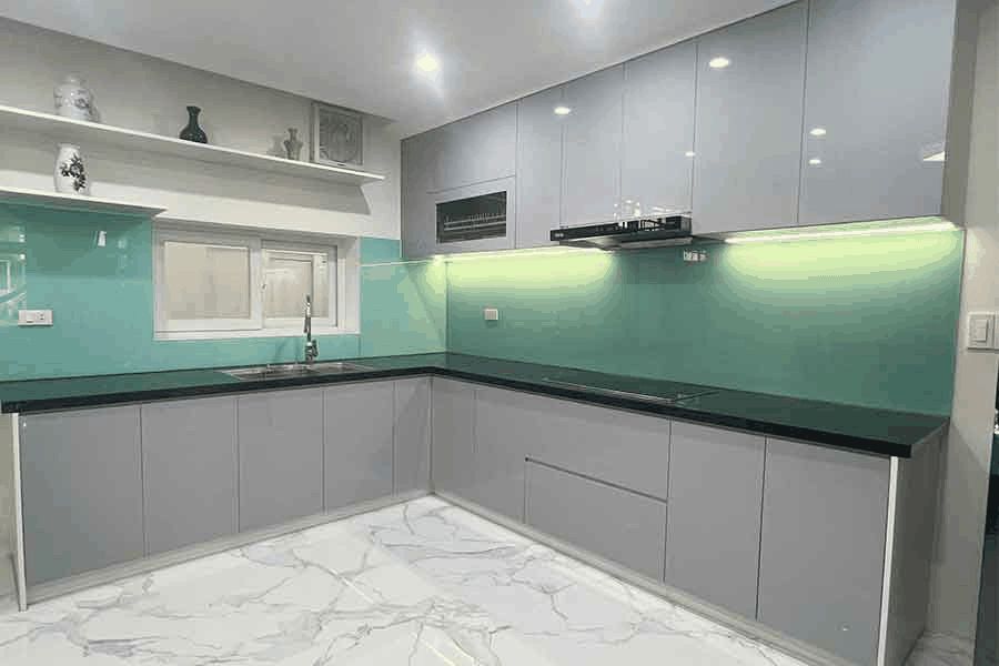THI CÔNG TỦ BẾP NHỰA ĐẶC PHỦ ACRYLIC – CHÚ NINH -BẰNG LĂNG 5